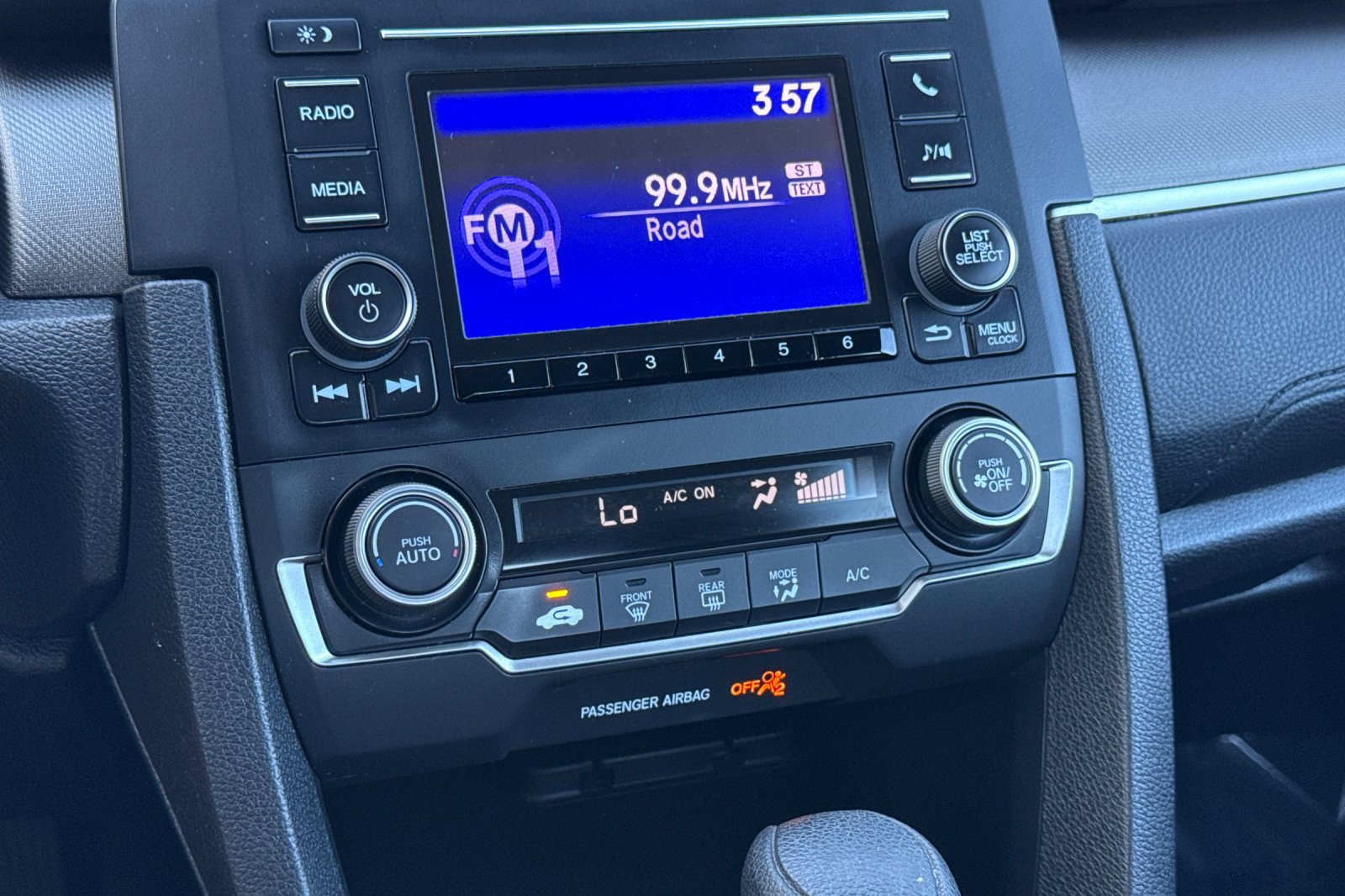 Used 2020 Honda Civic LX image 19