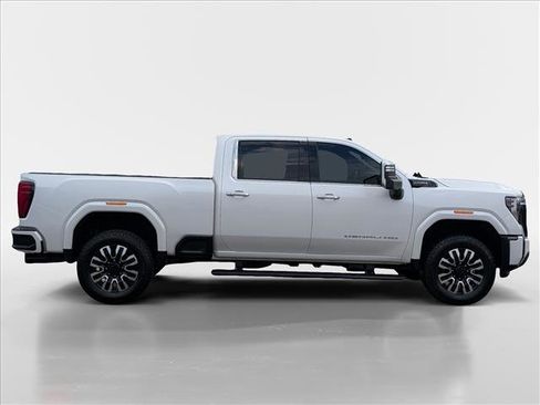 Used 2024 GMC Sierra 2500 Denali Ultimate w/ Max Trailering Package image 3