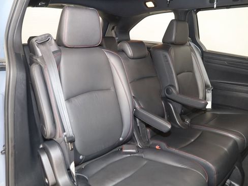 Used 2023 Honda Odyssey Sport image 14