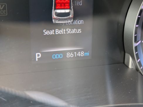 Used 2022 Toyota Highlander LE image 20