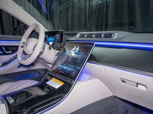 New 2025 Mercedes-Benz S 63 AMG S image 18