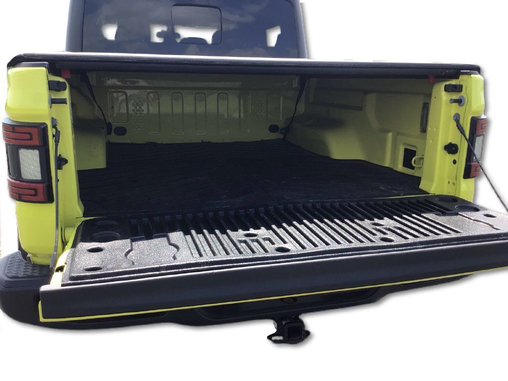 Used 2023 Jeep Gladiator Sport AWD/4WD image 13