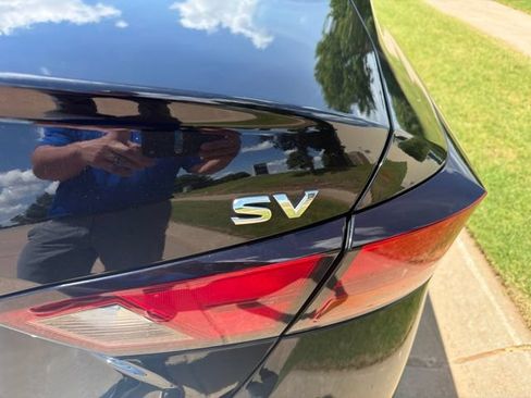 Used 2021 Nissan Altima 2.5 SV w/ SV Premium Package FWD image 5