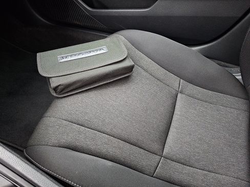 Used 2023 Honda Accord EX image 27