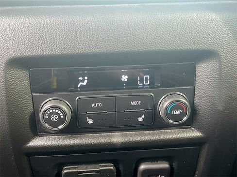 Used 2023 Chevrolet Traverse Premier w/ LPO, Floor Liner Package image 27