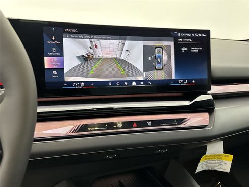 Used 2024 BMW i5 eDrive40i w/ Premium Package image 30