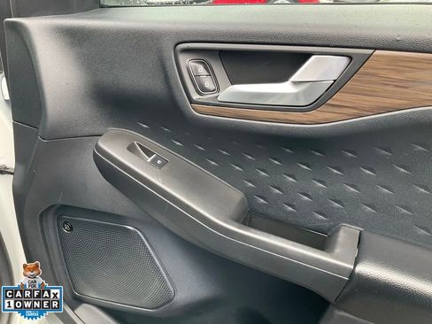 Used 2020 Ford Escape Titanium AWD/4WD image 64