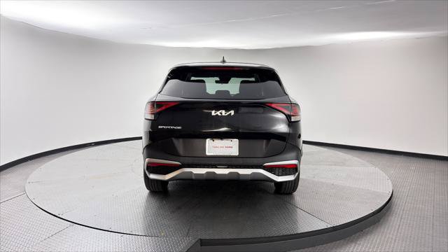 Used 2025 Kia Sportage LX FWD image 7