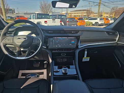 New 2026 Jeep Grand Cherokee Limited image 23