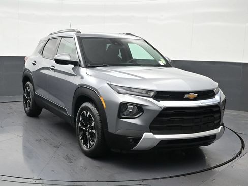 Used 2023 Chevrolet TrailBlazer LT FWD image 8