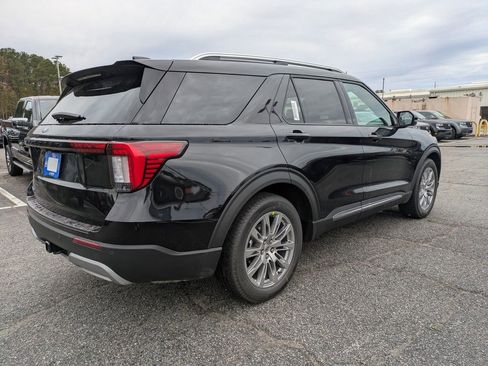 New 2026 Ford Explorer Platinum image 4