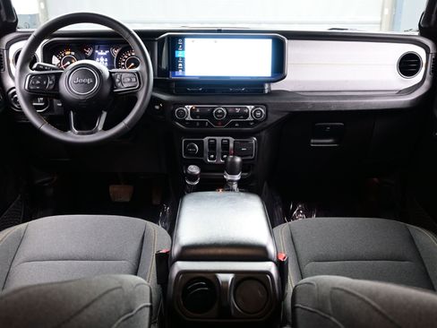 Used 2024 Jeep Wrangler Sport S image 15