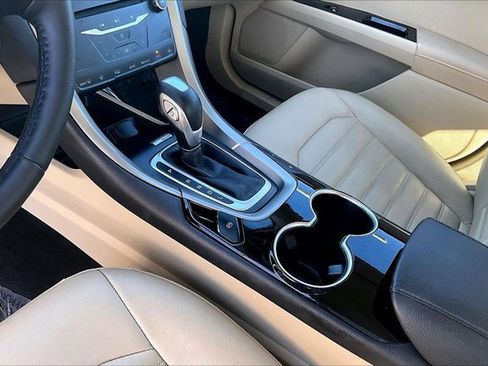 Used 2015 Ford Fusion Energi SE w/ Driver Assist Package image 10