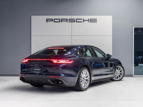 Used 2023 Porsche Panamera 4 Platinum Edition image 7