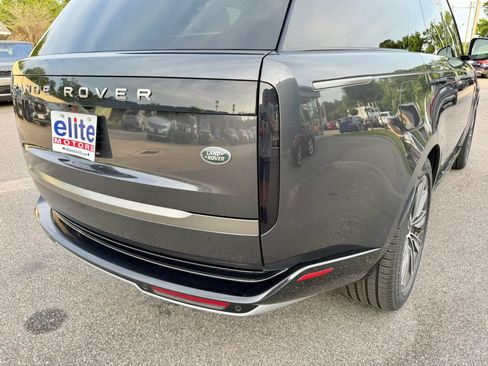 Used 2023 Land Rover Range Rover SE AWD/4WD image 15