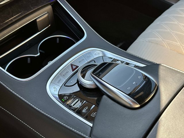 Used 2020 Mercedes-Benz S 560 4MATIC Sedan image 31