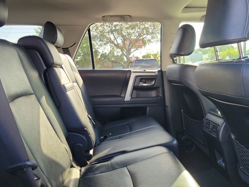 Used 2020 Toyota 4Runner Limited image 15