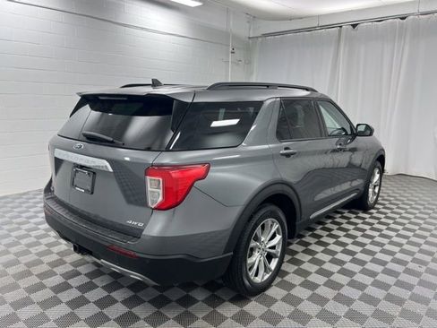 Used 2023 Ford Explorer XLT w/ Equipment Group 202A AWD/4WD image 5