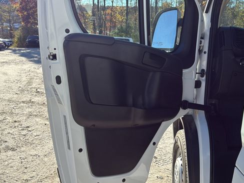 Used 2025 RAM ProMaster 2500 image 12