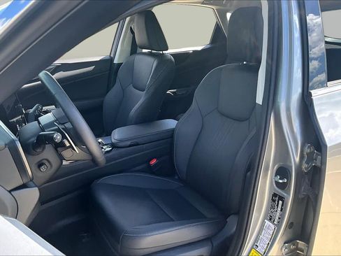 Used 2022 Lexus NX 350h AWD image 7