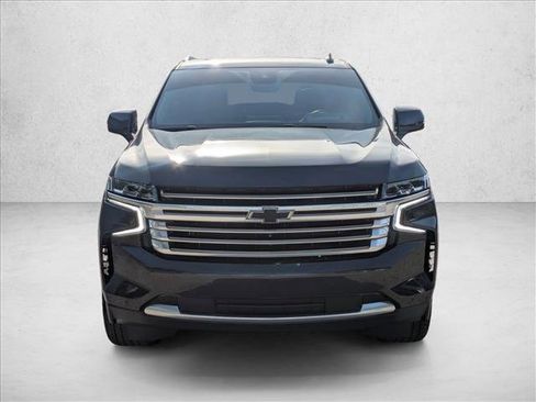 Used 2024 Chevrolet Tahoe High Country w/ Advanced Technology Package AWD/4WD image 2