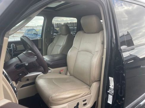 Used 2014 RAM 2500 Laramie w/ Convenience Group image 10