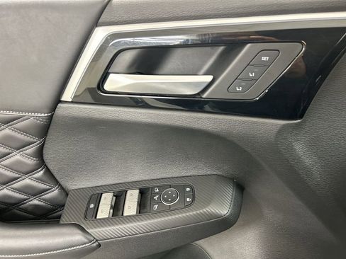 Used 2023 Mitsubishi Outlander SEL image 11