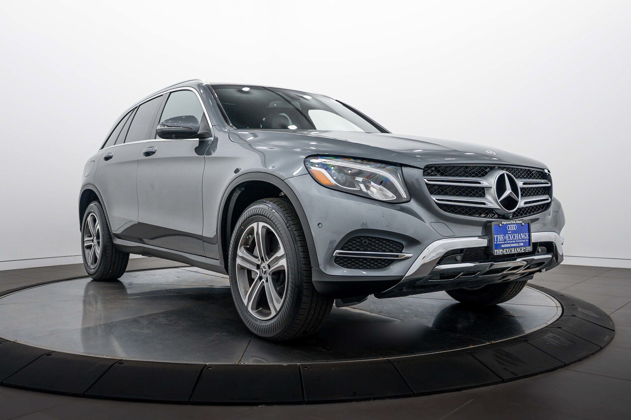 Used 2019 Mercedes-Benz GLC 300 4MATIC image 1