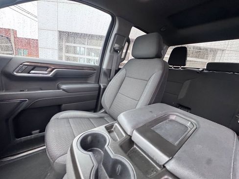 Used 2023 Chevrolet Silverado 1500 LT AWD/4WD image 19
