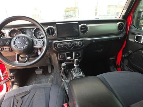 Used 2018 Jeep Wrangler Unlimited Sport AWD/4WD image 9