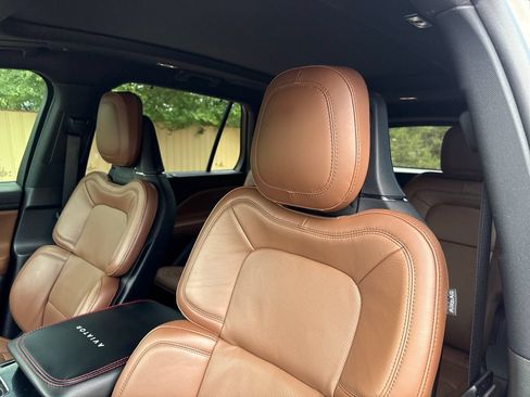 Certified 2023 Lincoln Aviator Reserve w/ Equipment Group 201A AWD/4WD image 14