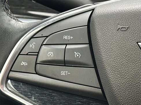 Certified 2022 Cadillac XT5 Premium Luxury w/ LPO, ONYX Package image 25