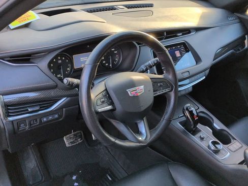 Certified 2023 Cadillac XT4 Sport w/ Technology Package image 2