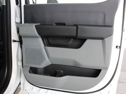 Used 2024 Ford F550 4x4 Crew Cab Super Duty image 28