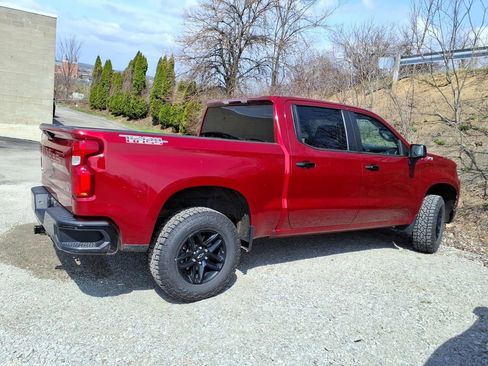 Used 2021 Chevrolet Silverado 1500 LT Trail Boss w/ Bed Protection Package image 1