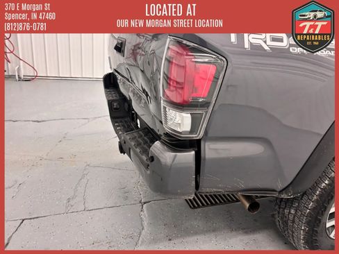 Used 2019 Toyota Tacoma TRD Off-Road w/ TRD Premium Off Road Package AWD/4WD image 24
