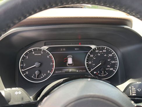 Used 2023 Nissan Rogue SL w/ SL Premium Package FWD image 23