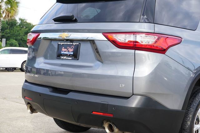 Used 2020 Chevrolet Traverse LT w/ Driver Confidence II Package AWD/4WD image 5