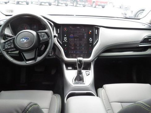 Used 2025 Subaru Outback Onyx Edition XT image 2