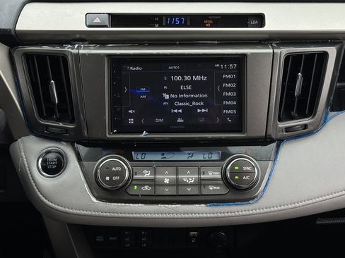 Used 2015 Toyota RAV4 Limited w/ Technology Package FWD image 17