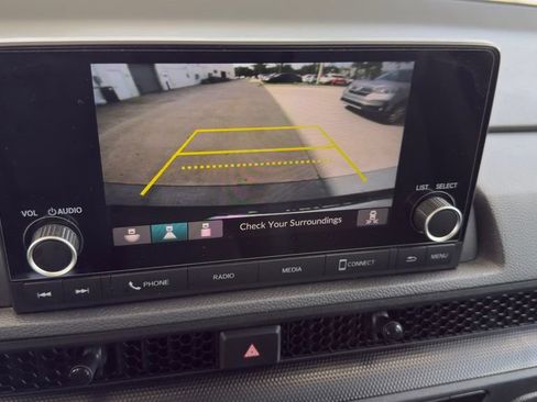 Used 2025 Honda CR-V EX image 25