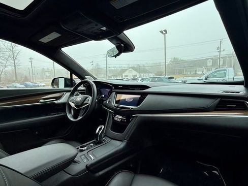 Used 2023 Cadillac XT5 Premium Luxury w/ Platinum Package AWD/4WD image 22