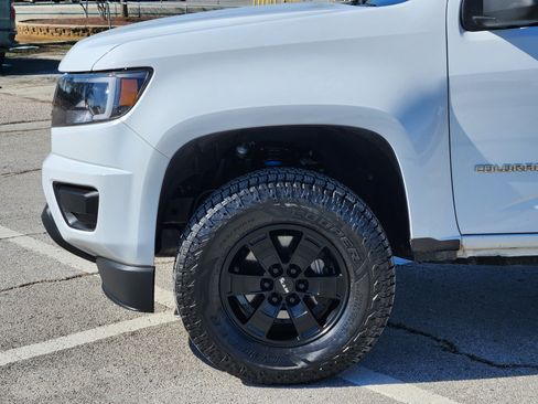 Used 2015 Chevrolet Colorado W/T image 8