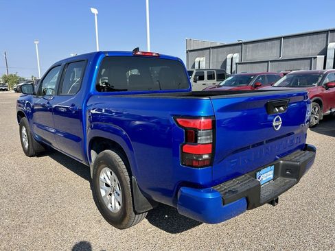 Certified 2024 Nissan Frontier SV image 5