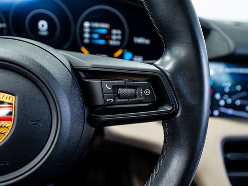 Used 2021 Porsche Taycan image 39