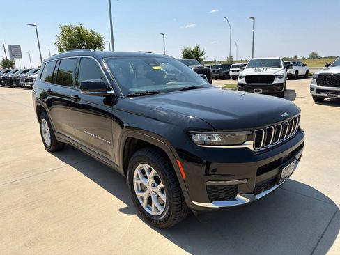 Used 2023 Jeep Grand Cherokee L Limited w/ Luxury Tech Group II AWD/4WD image 7