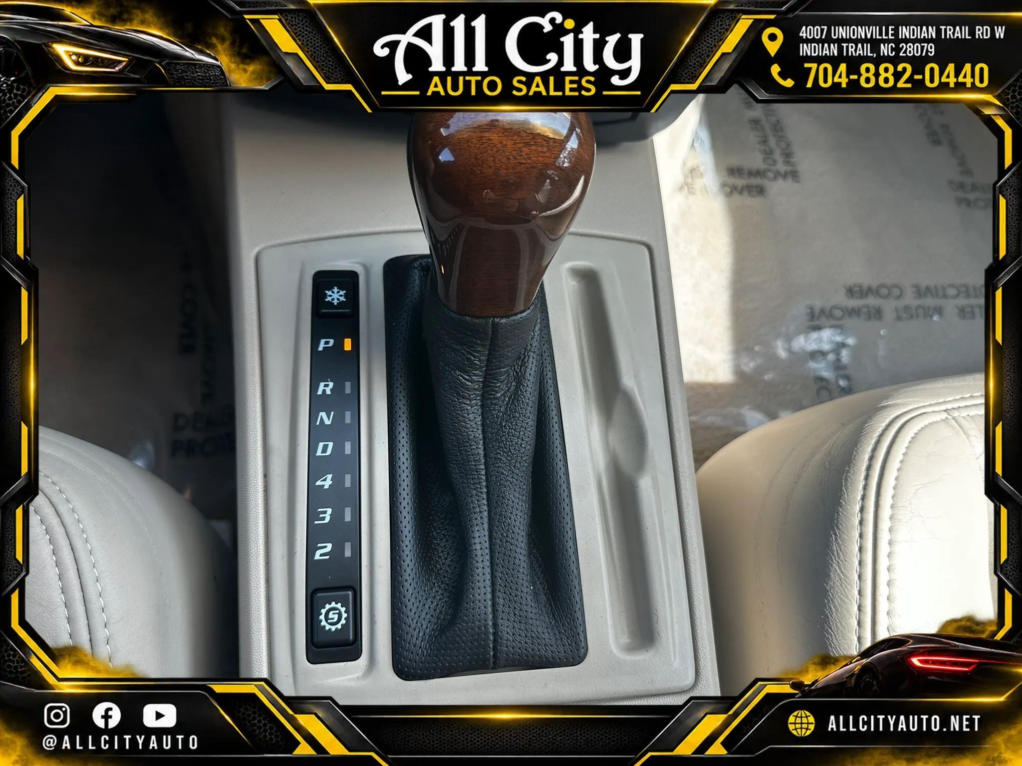 Used 2005 Cadillac CTS 3.6 w/ Preferred Equipment Group RWD image 26