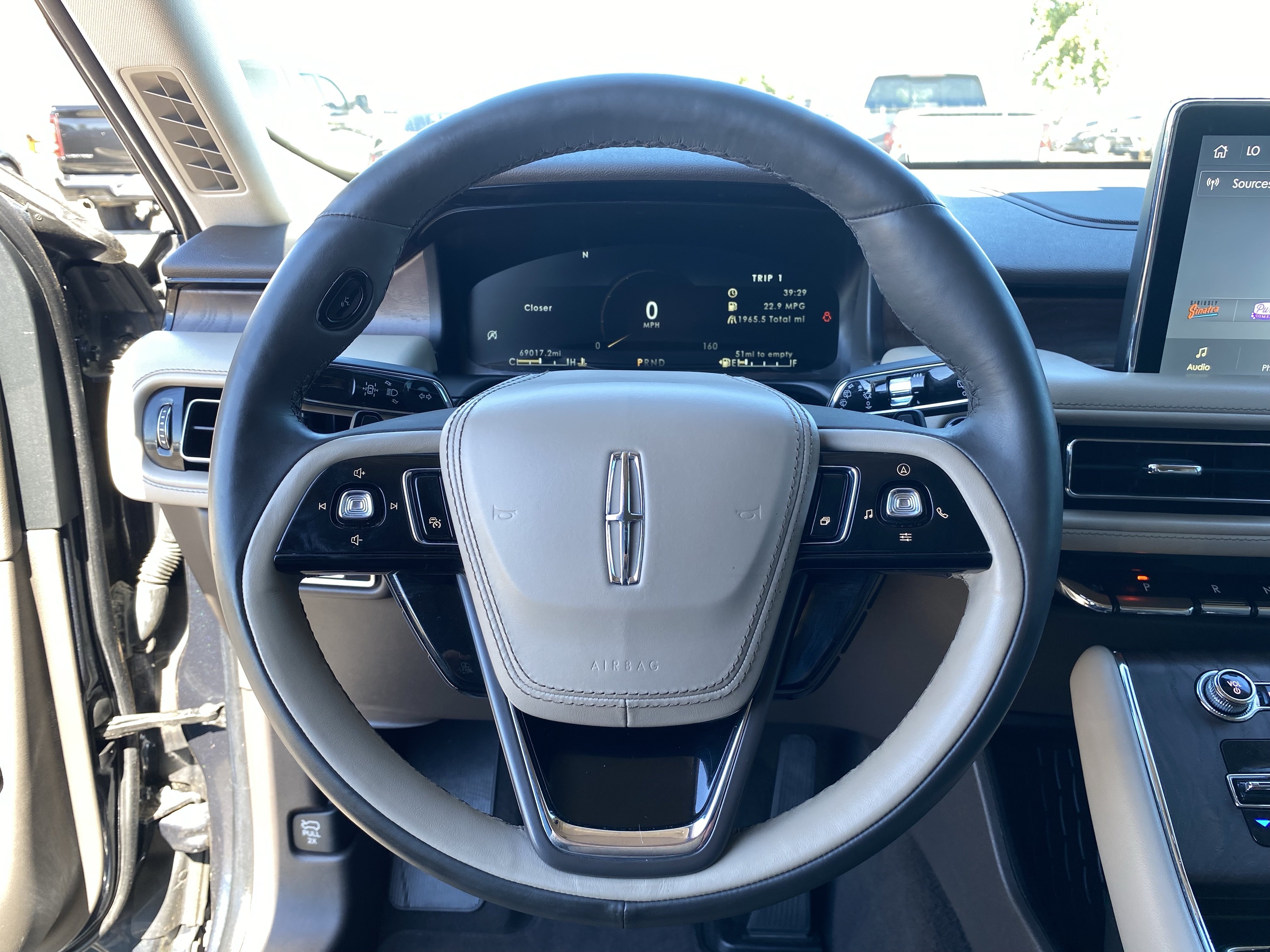 Used 2022 Lincoln Aviator Reserve w/ Equipment Group 201A RWD image 29