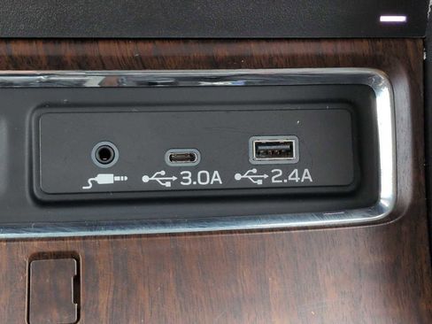 Used 2023 Subaru Ascent Touring image 33