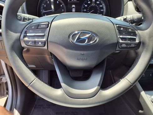Certified 2023 Hyundai Kona SEL w/ Convenience Package AWD/4WD image 17